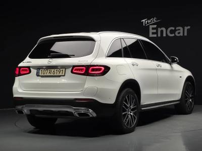 2021 Mercedes-Benz GLC-Class
