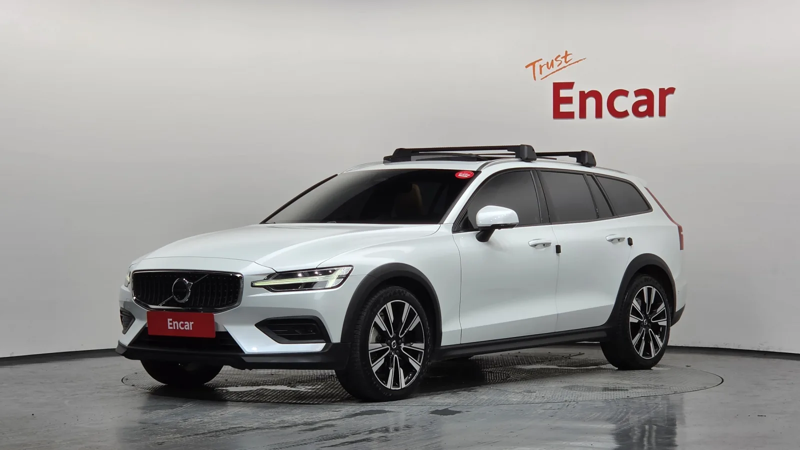 2025 Volvo V60