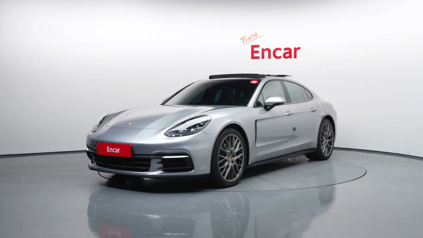 2018 Porsche Panamera