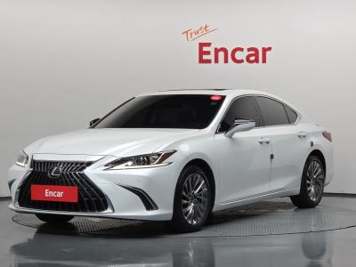 2023 Lexus ES