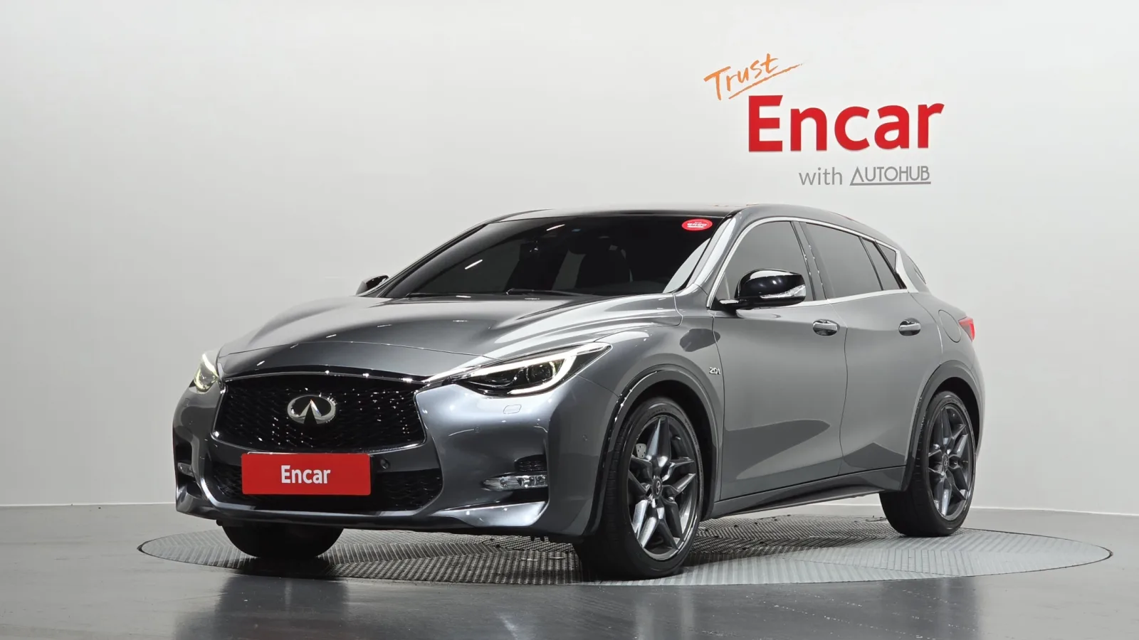 2017 Infiniti Q30