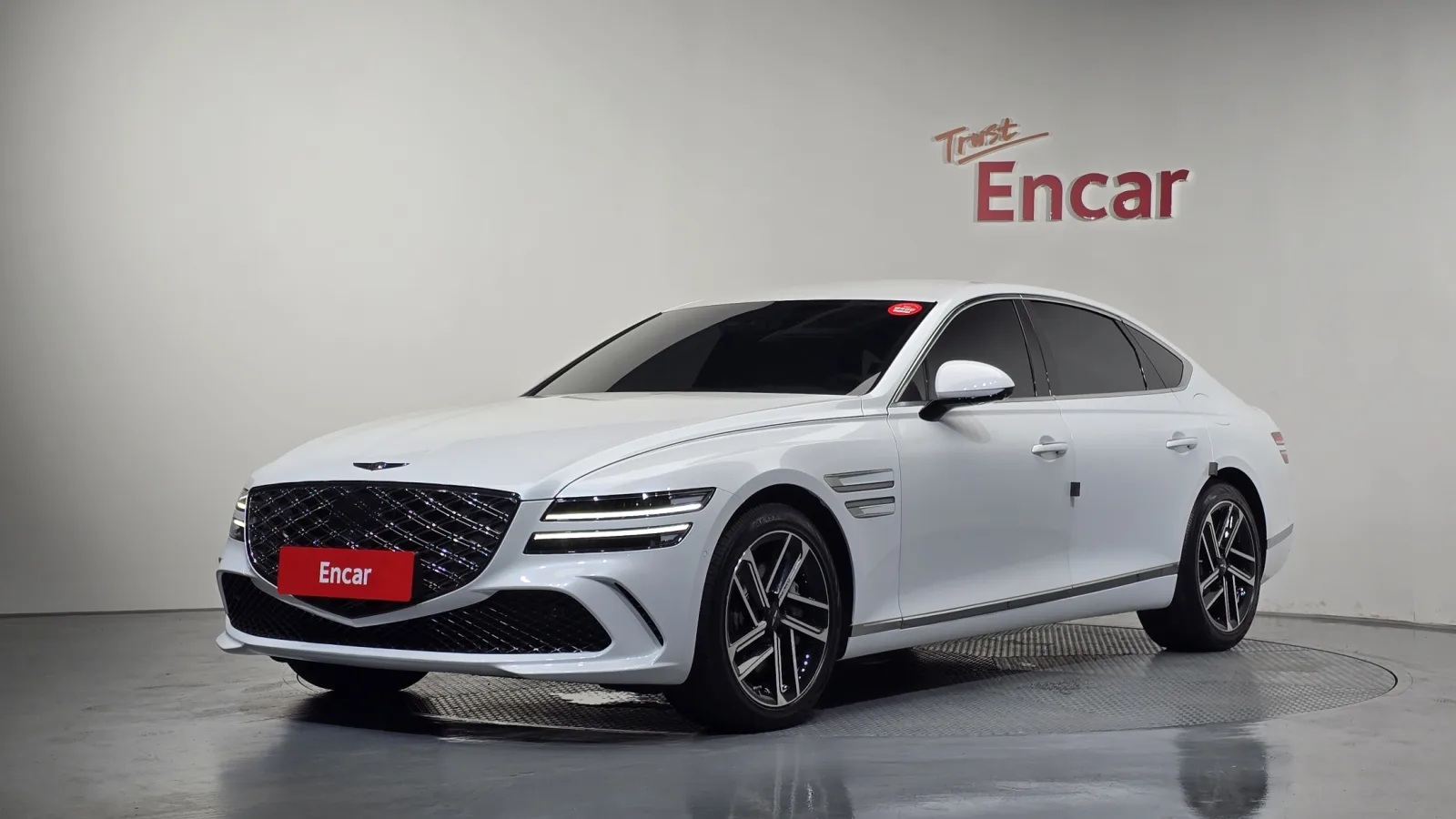 2025 Genesis G80