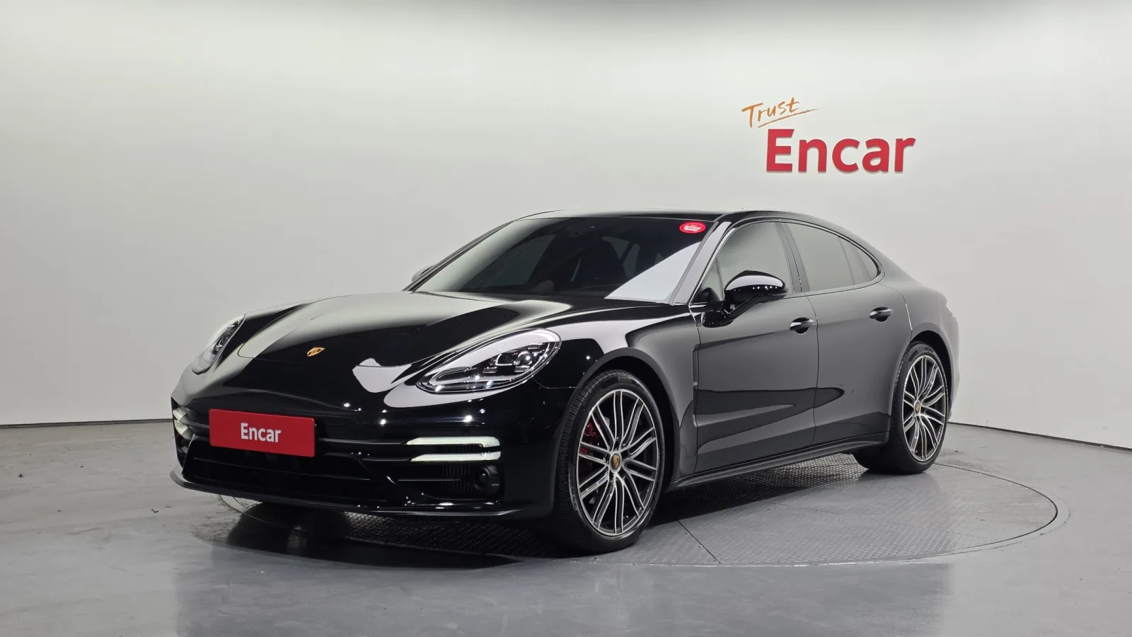 2023 Porsche Panamera