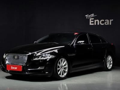 2016 Jaguar XJ