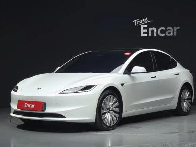 2025 Tesla Model 3