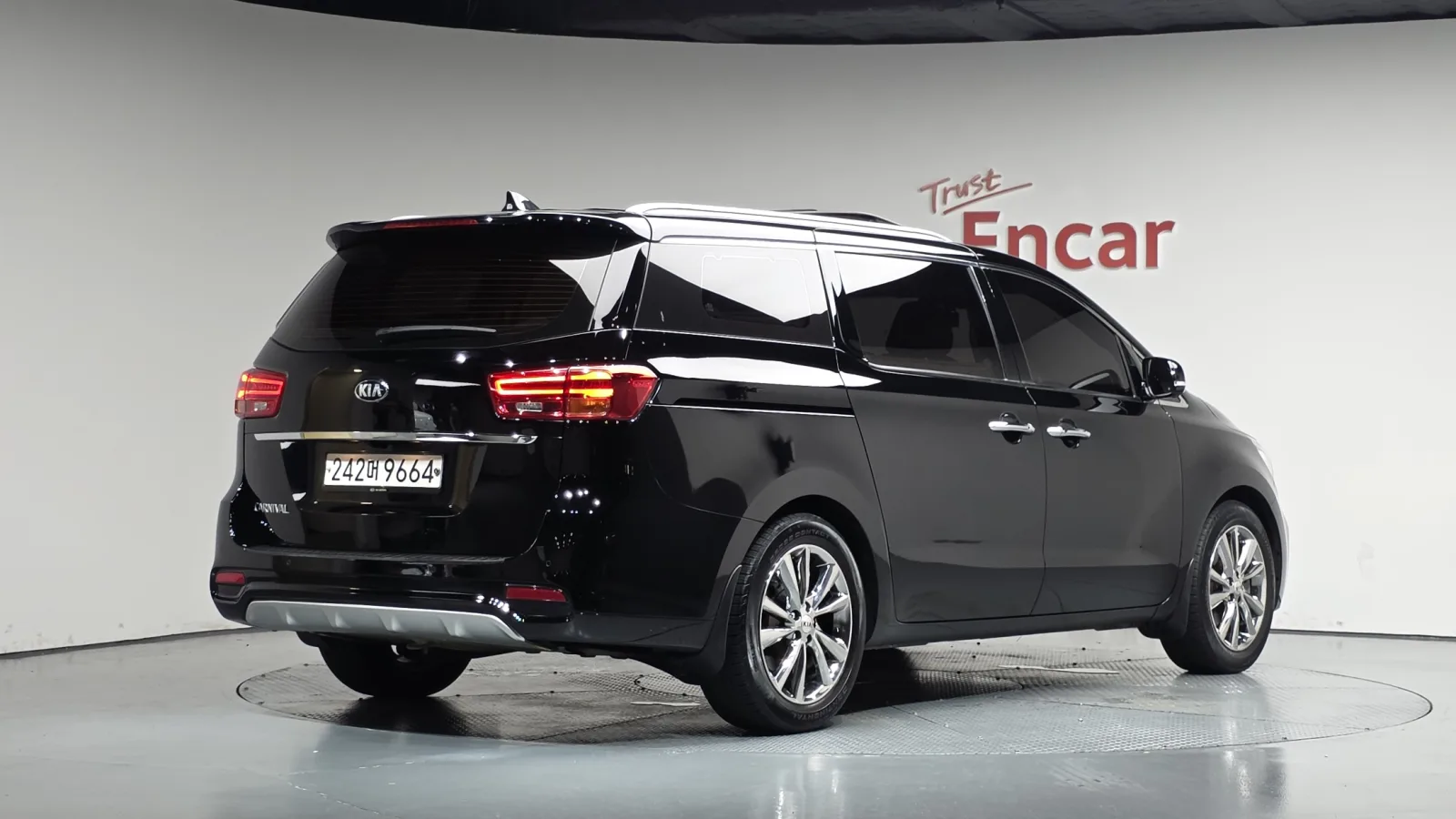 2019 Kia Carnival
