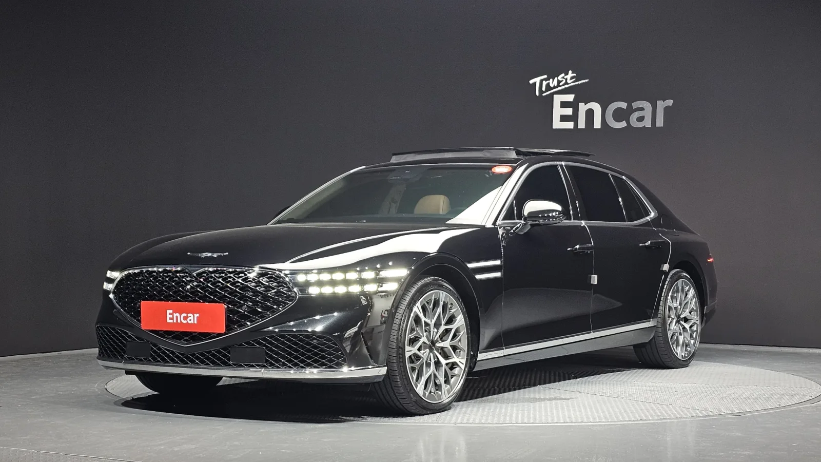 2023 Genesis G90