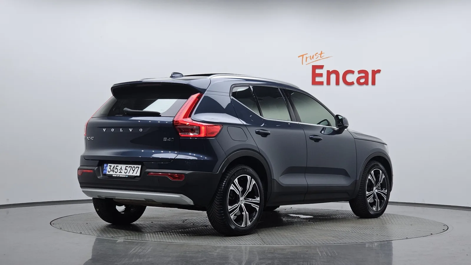 2021 Volvo XC40