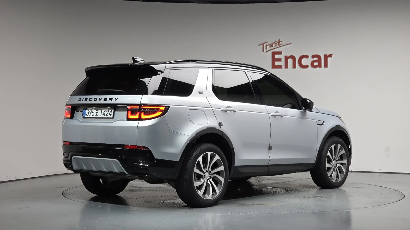 2024 Land Rover Discovery Sport