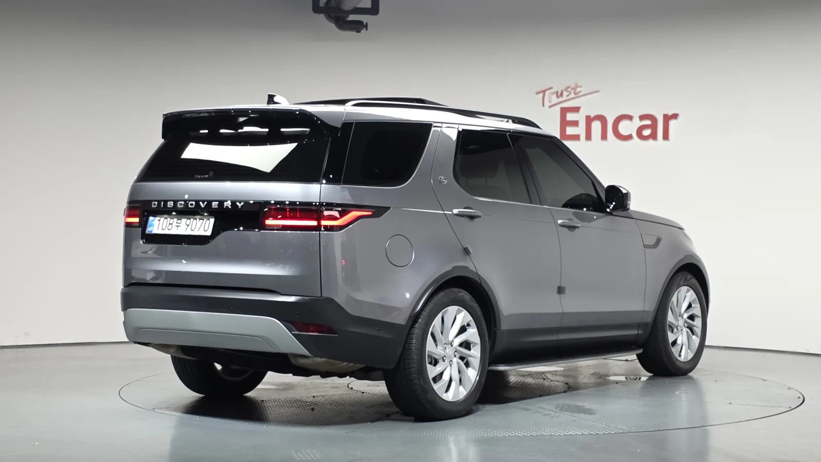 2025 Land Rover Discovery