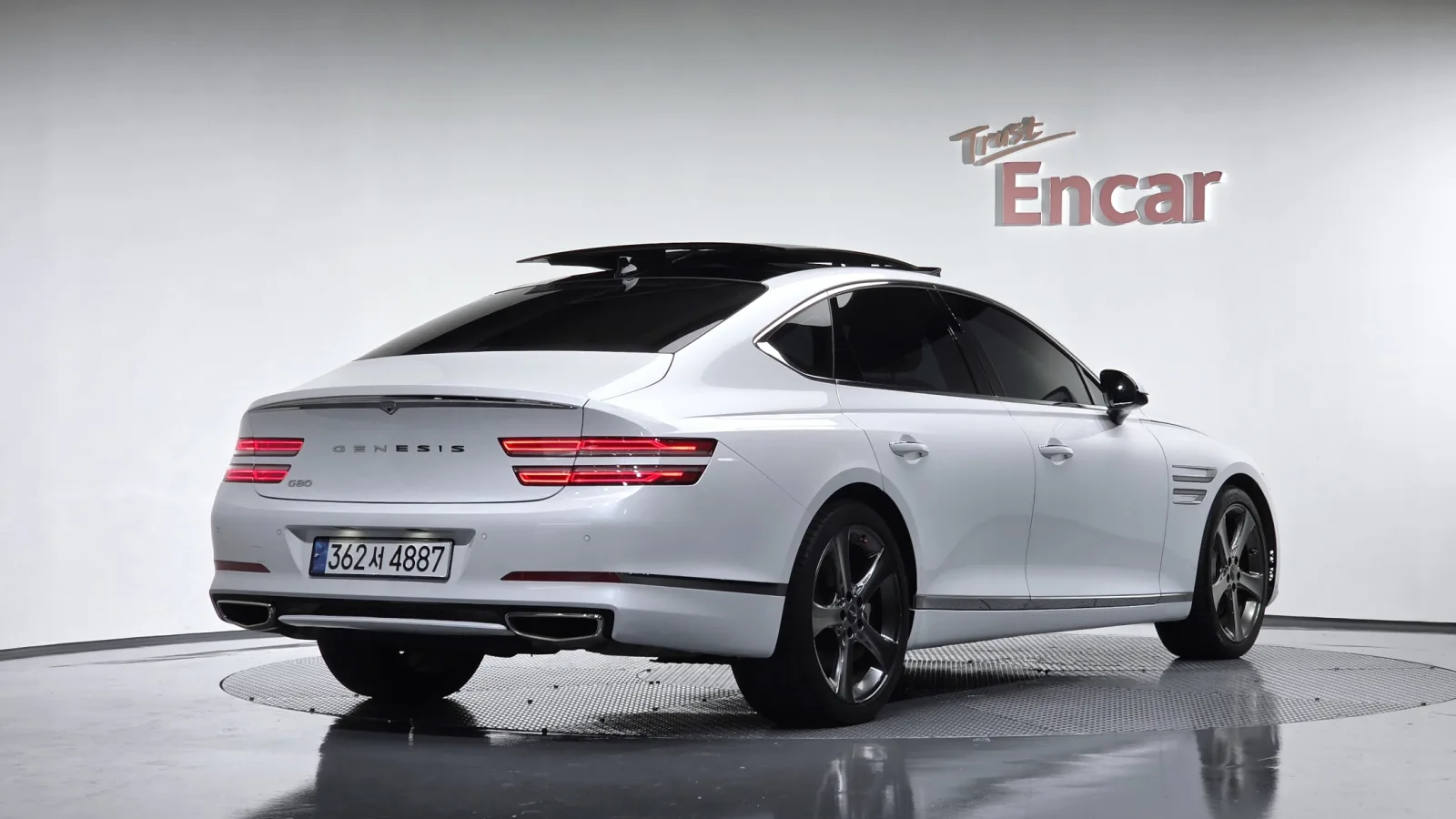 2022 Genesis G80