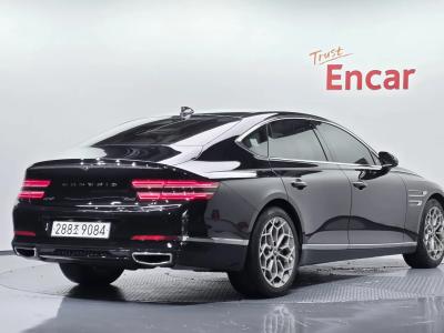 2022 Genesis G80
