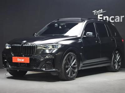 2022 BMW X7