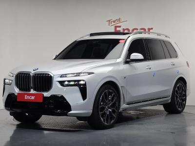 2025 BMW X7