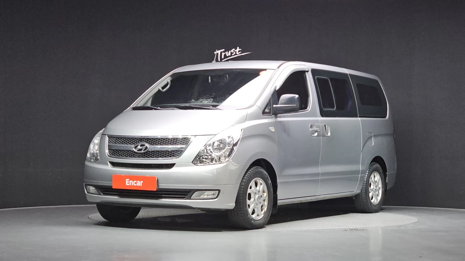 2012 Hyundai Starex