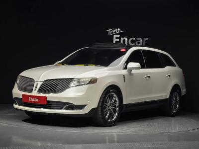 2014 Lincoln MKT