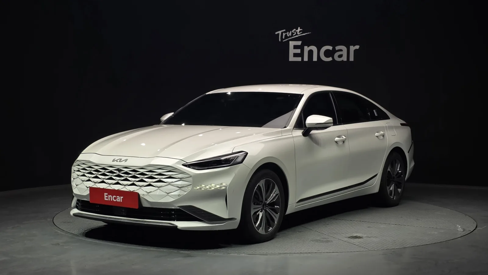 2022 Kia K8