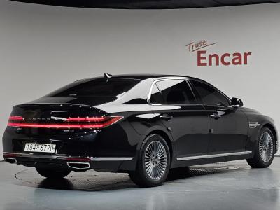 2019 Genesis G90