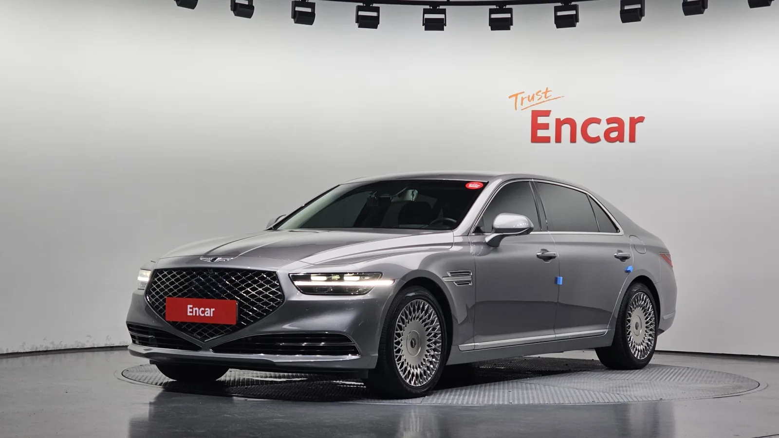2020 Genesis G90