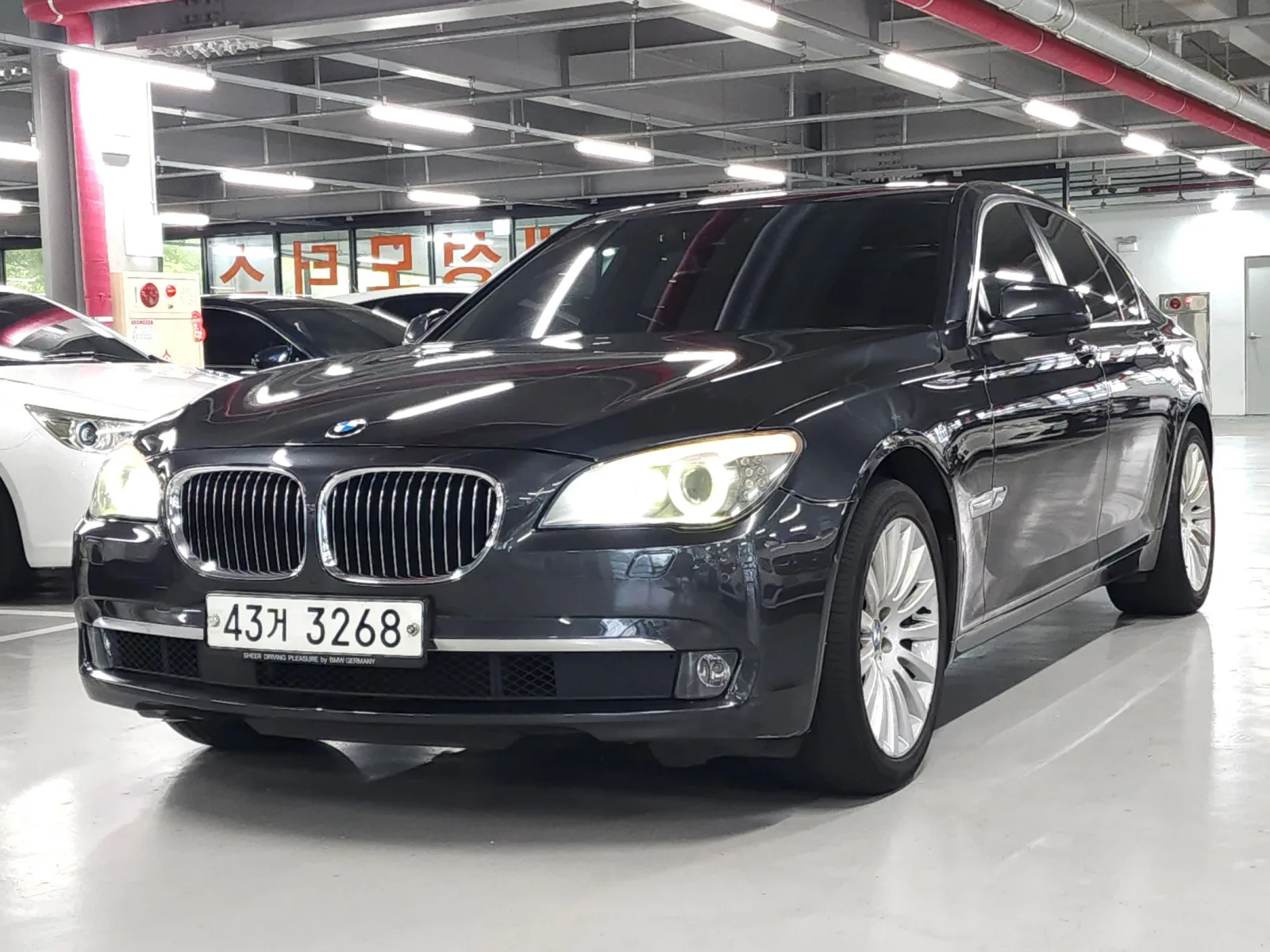 2012 BMW 7-Series