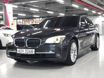 2012 BMW 7-Series