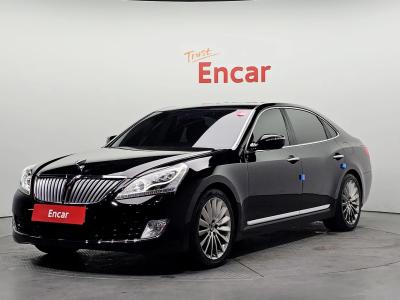 2013 Hyundai Equus