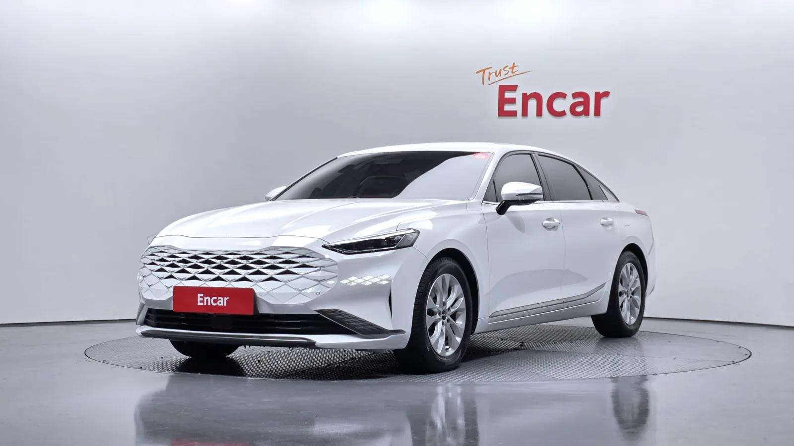2022 Kia K8