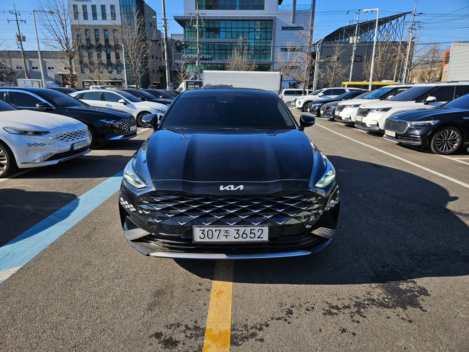 2022 Kia K8