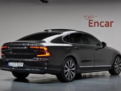 2024 Volvo S90