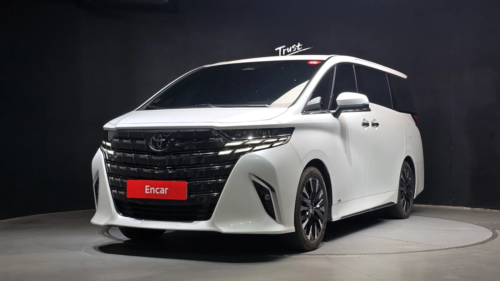 2024 Toyota Alphard