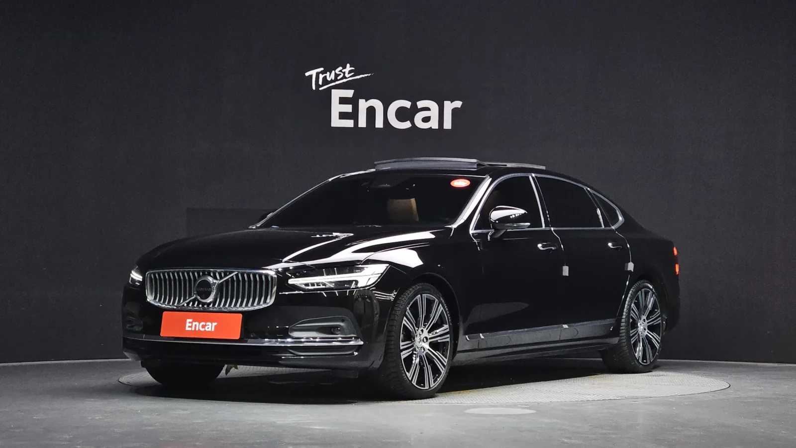 2023 Volvo S90