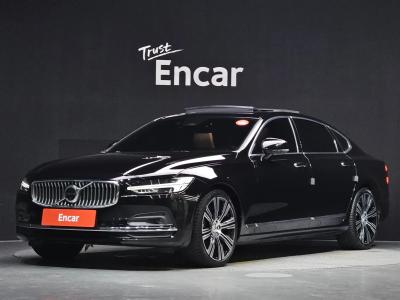 2023 Volvo S90