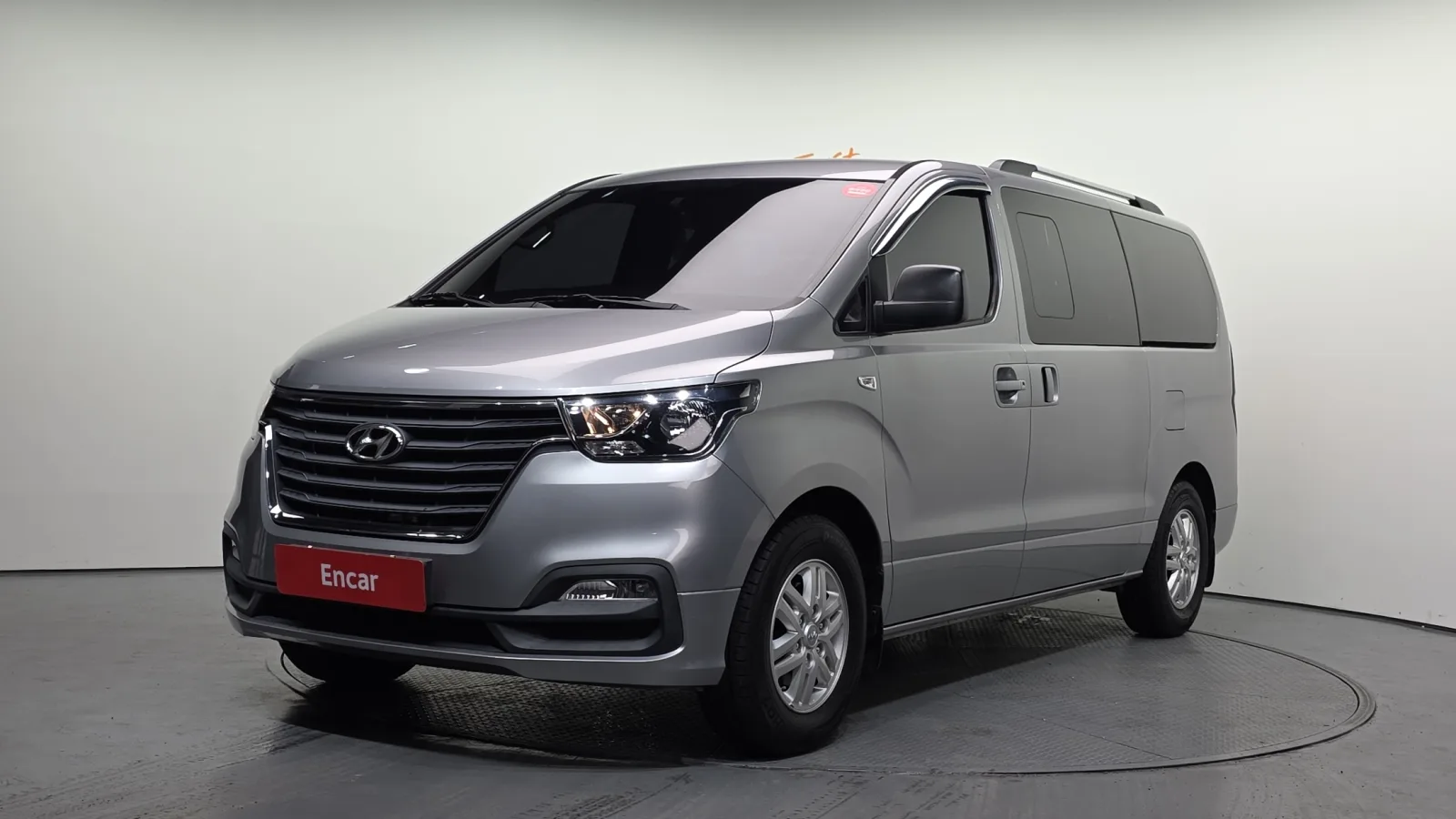 2019 Hyundai Starex