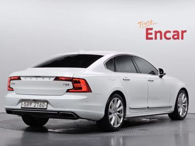 2019 Volvo S90