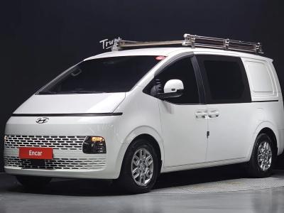 2022 Hyundai Staria