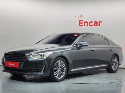 2018 Genesis EQ900