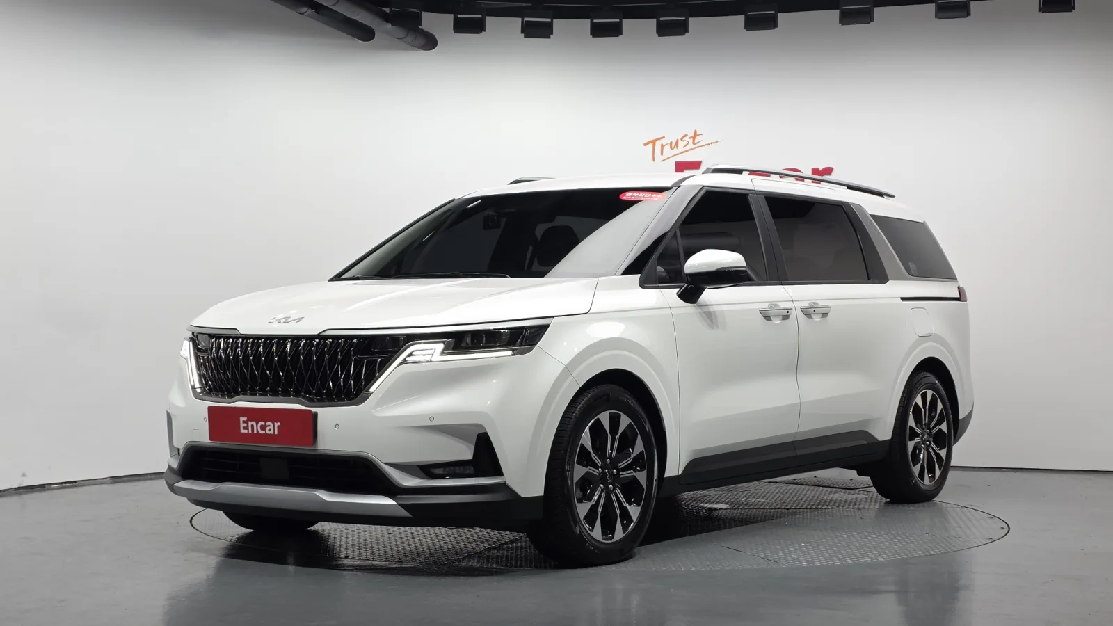 2023 Kia Carnival