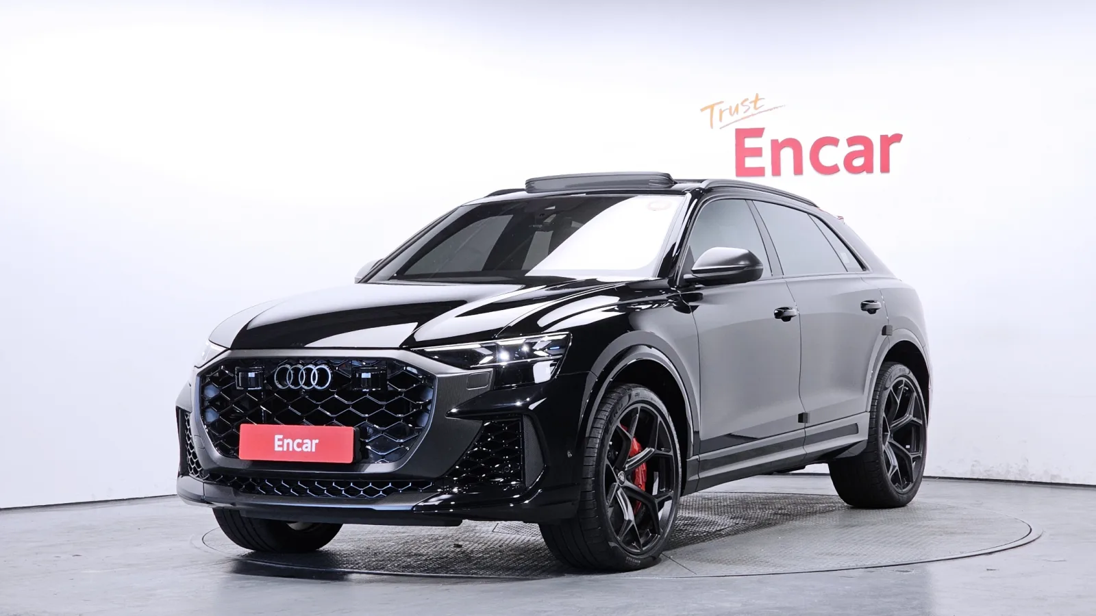 2025 Audi RSQ8