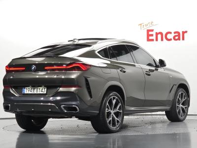 2022 BMW X6