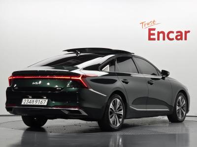 2023 Kia K8