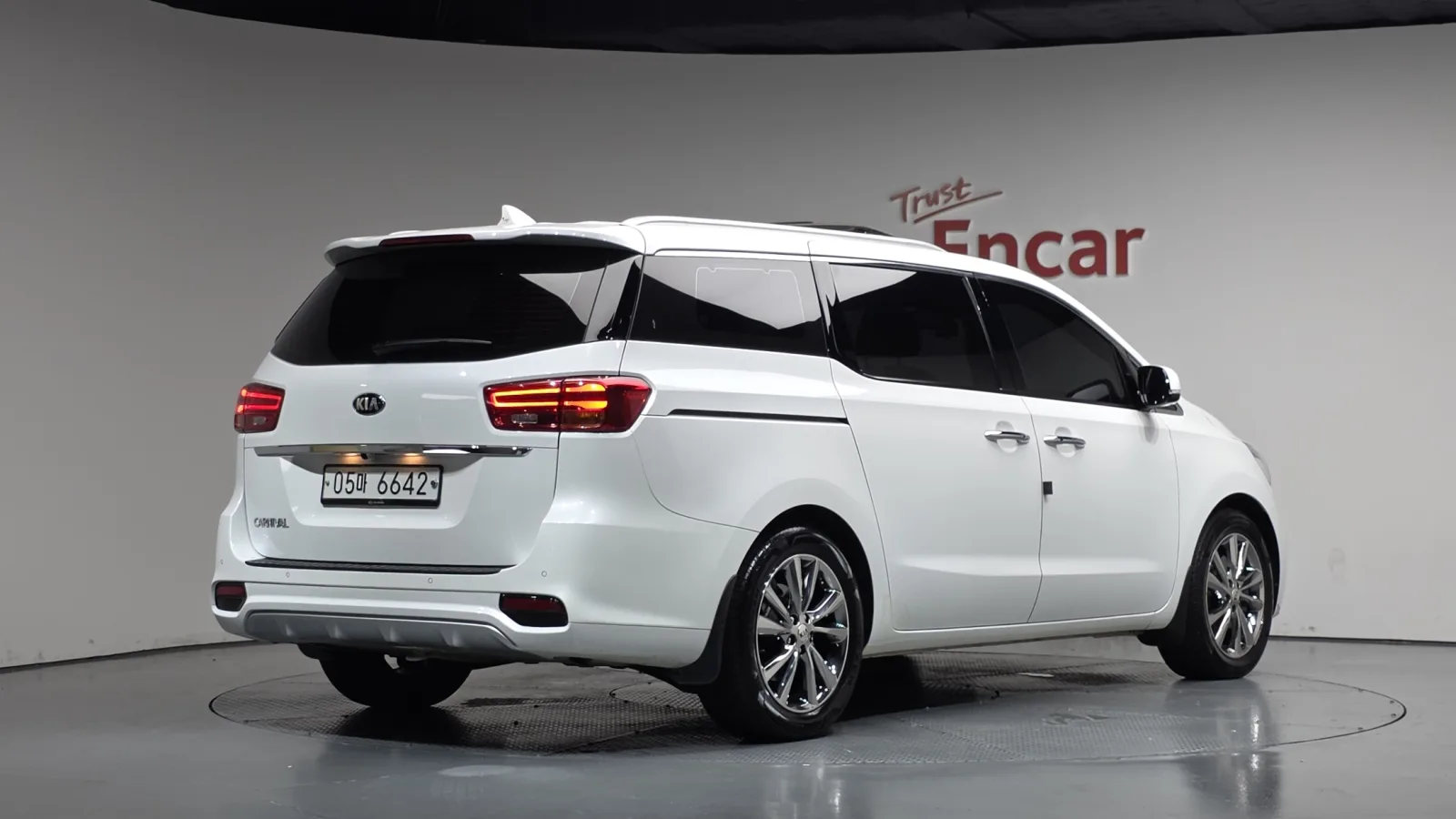 2019 Kia Carnival