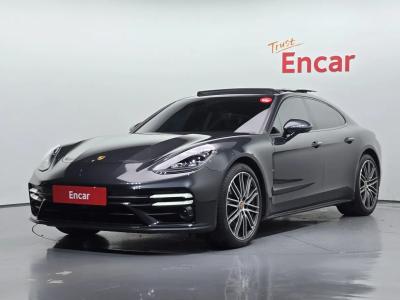 2021 Porsche Panamera