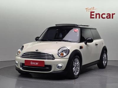 2013 MINI Cooper