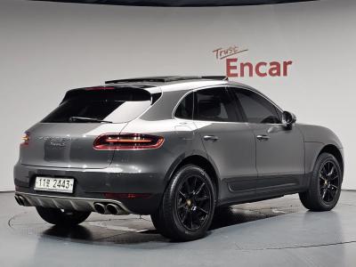 2014 Porsche Macan