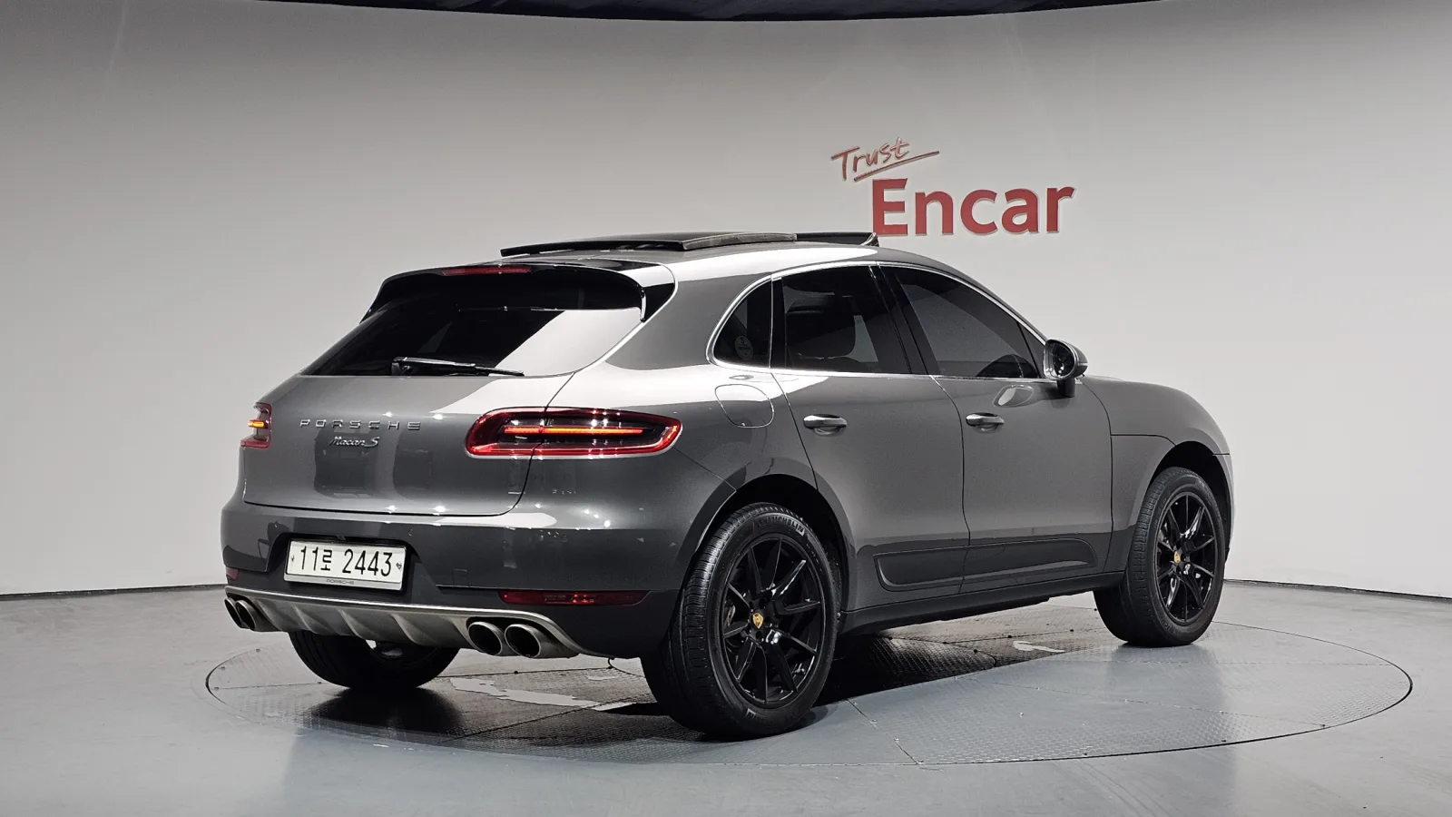 2014 Porsche Macan