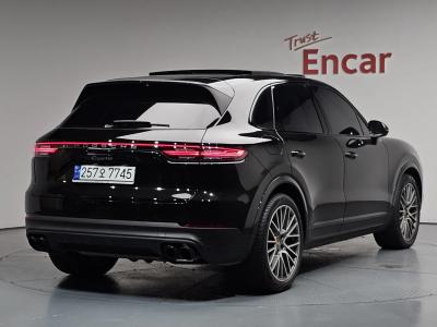 2023 Porsche Cayenne