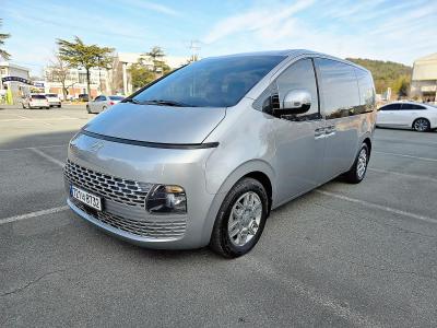 2023 Hyundai Staria