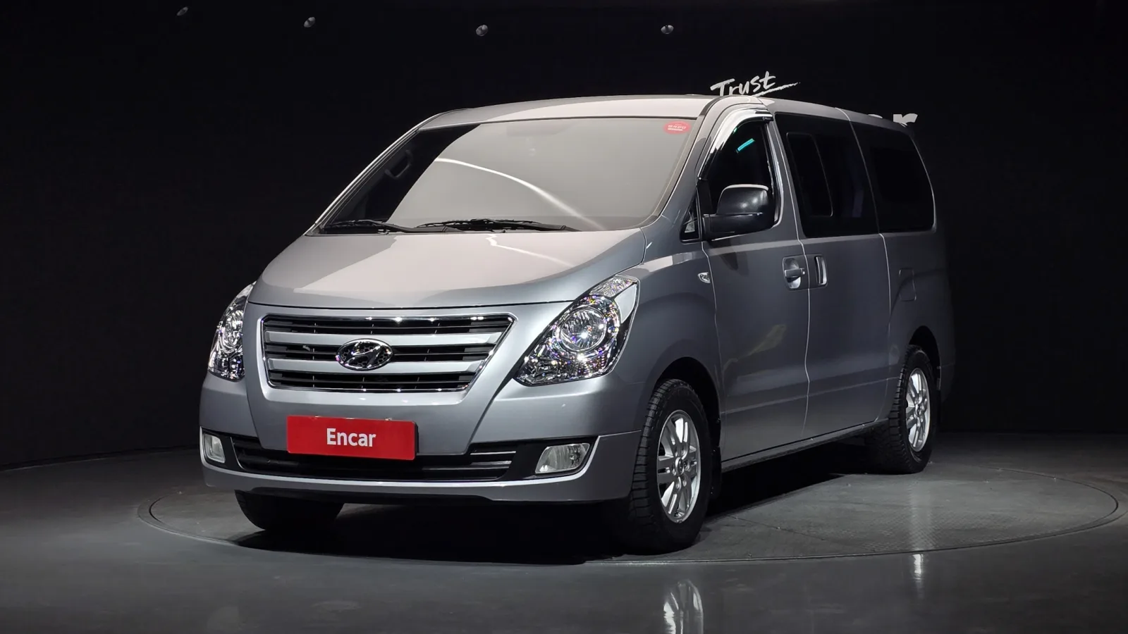 2018 Hyundai Starex