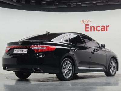 2017 Hyundai Grandeur