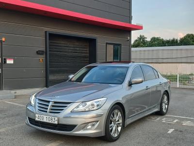 2012 Hyundai Genesis